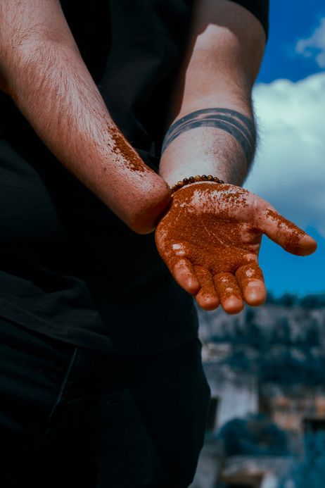 Dans l'œil de Lara Sanchez : percutante douceur