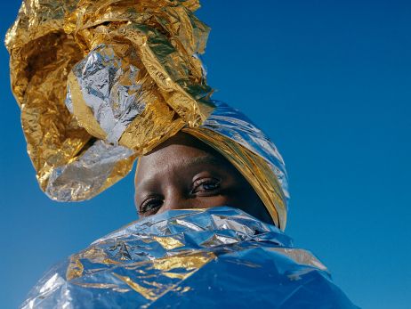 Dans l'œil d'Anne-Laure Étienne : portrait flambant sous le soleil d'Ardèche