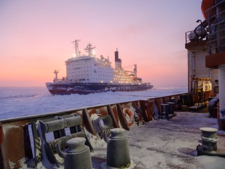 Charles Xelot et les marins qui se confrontent à l'Arctique