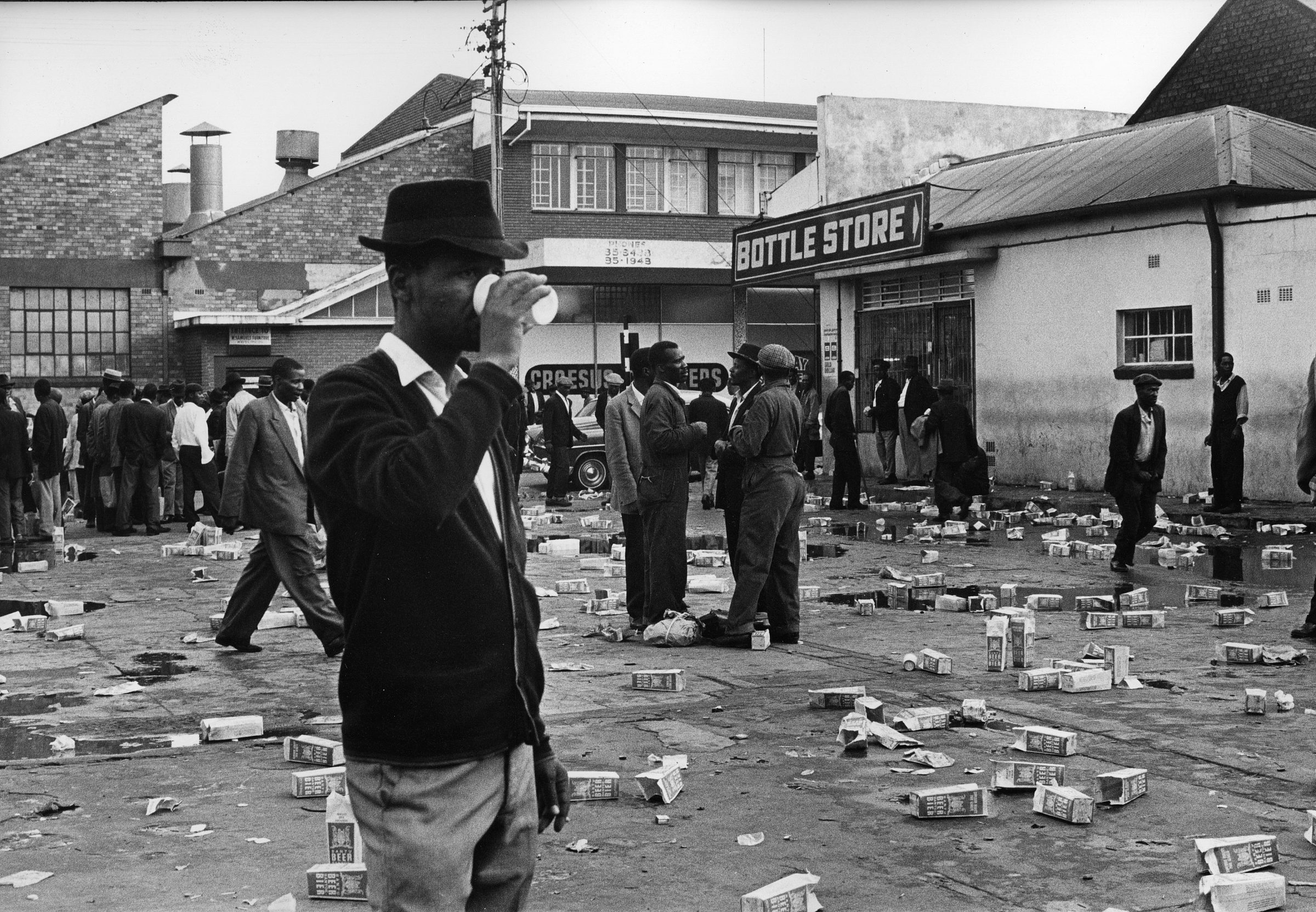 À la Galerie Magnum, Ernest Cole met en lumière les strates de l'apartheid