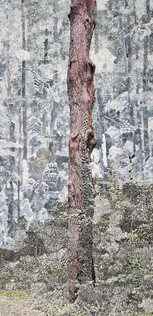 Œuvre de Raphaëlle Peria montrant un arbre dans une forêt