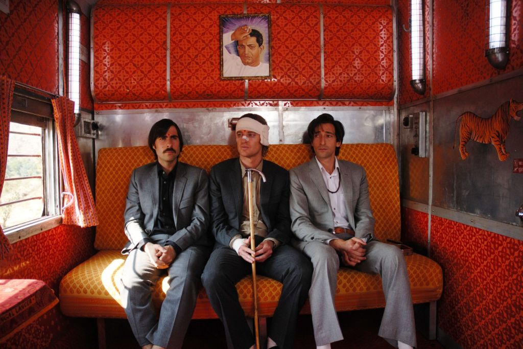 Jason Schwartzman, Owen Wilson et Adrien Brody dans À bord du Darjeeling Limited (2007), image tirée du film