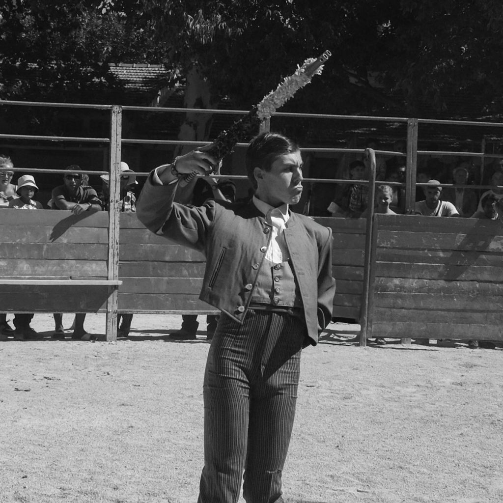 Jeune toréador dans une arène