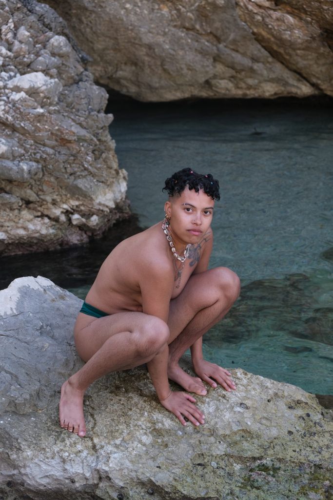 Portrait devant la mer
