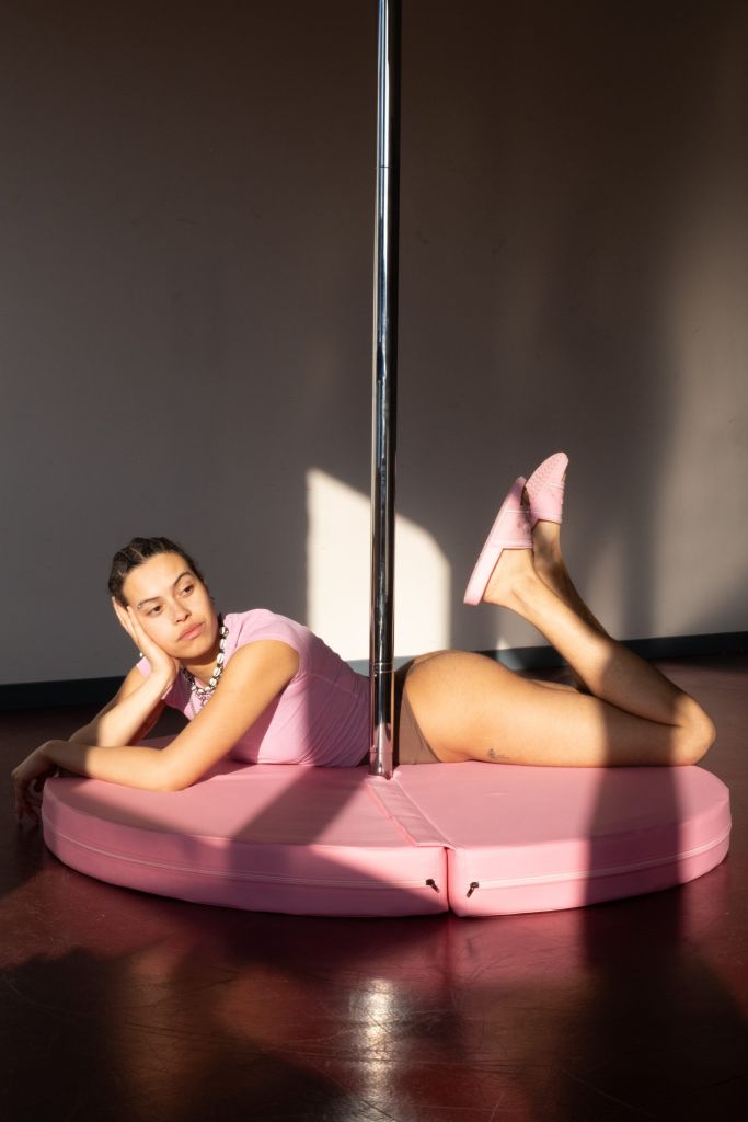 Artiste de pole dance