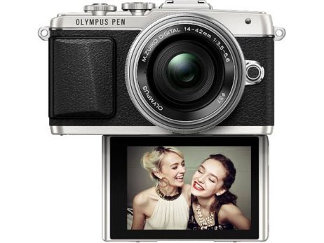 Olympus joue le jeu du selfie avec le PEN E-PL7