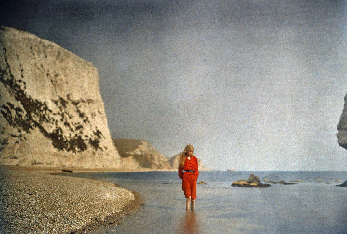 La jeune fille en rouge