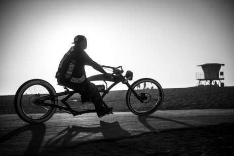 « Brothers of cycles » : clubs, bières, tatouages et petite reine