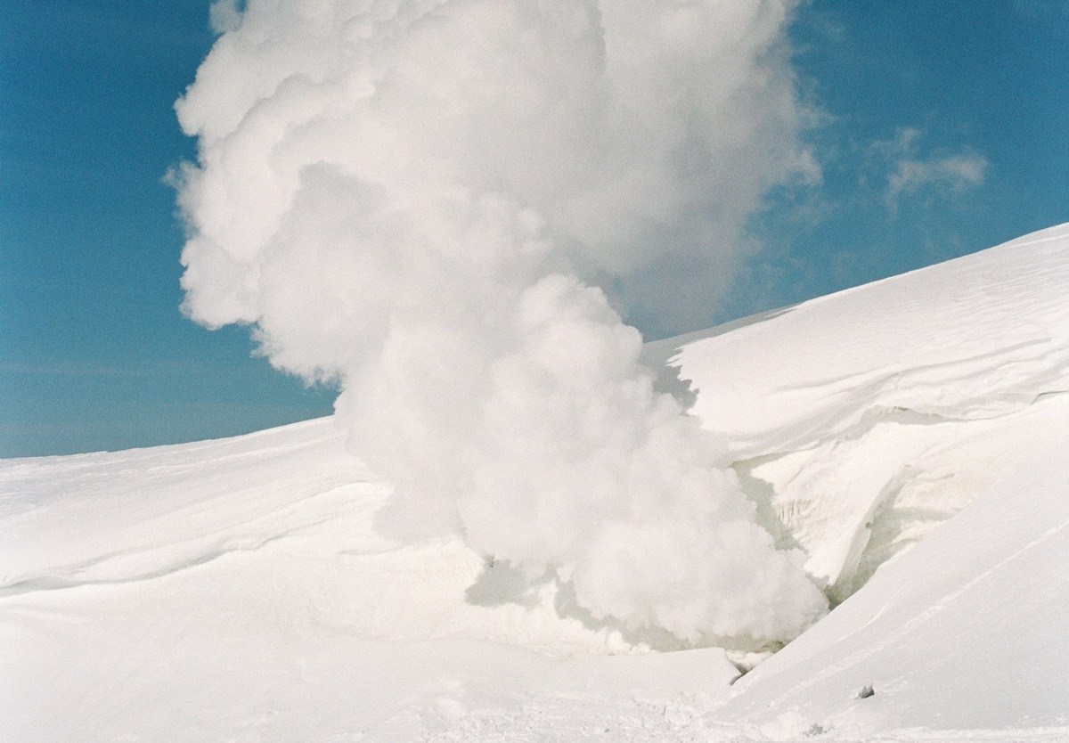 « Hokkaidō is blue, white and gold » de Yann Stofer : gamme en blanc majeur