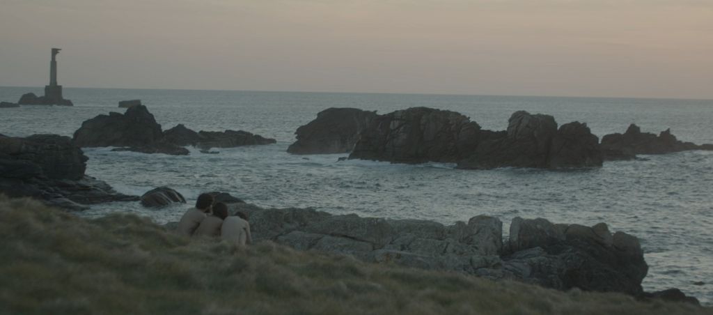 Coucher de soleil sur les côtes bretonnes. 
